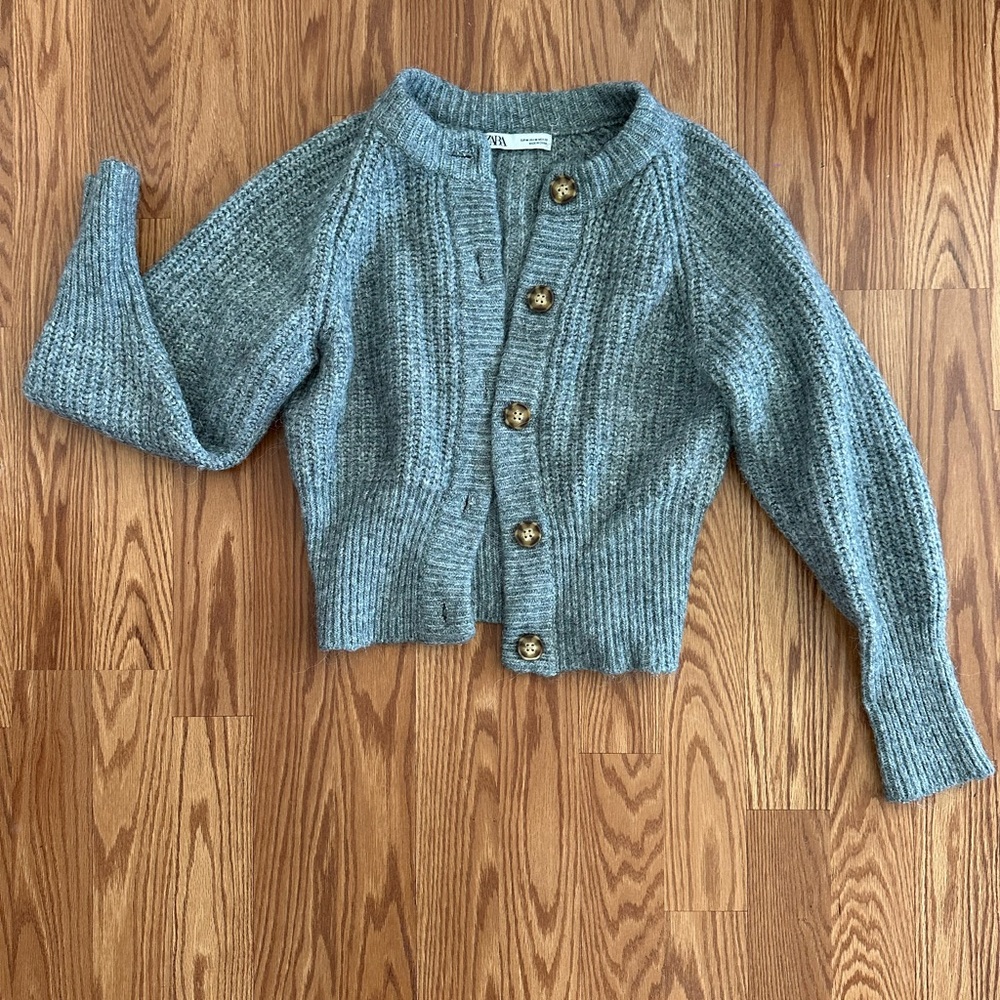 Zara Gray Cardigan Sweater V-Neck Knit